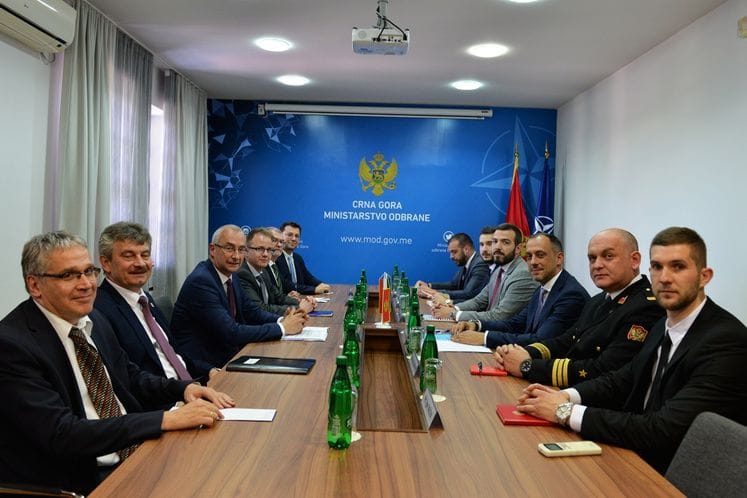 Ivanović sa predstavnicima mađarskih ministarstava odbrane i vanjskih poslova, Gergelijem i Starajem