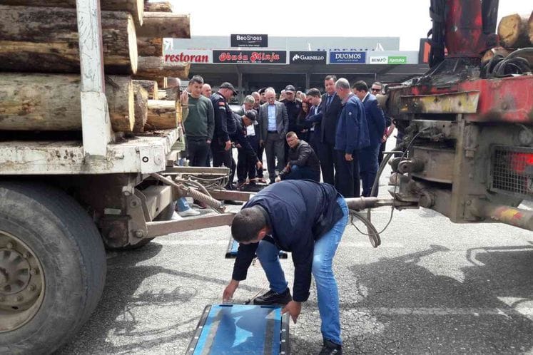 Nastavljaju se aktivnosti na suzbijanju bespravnih aktivnosti u šumarstvu: Ove sedmice predstavnici međuresorskog tima posjetili Bijelo Polje i Berane