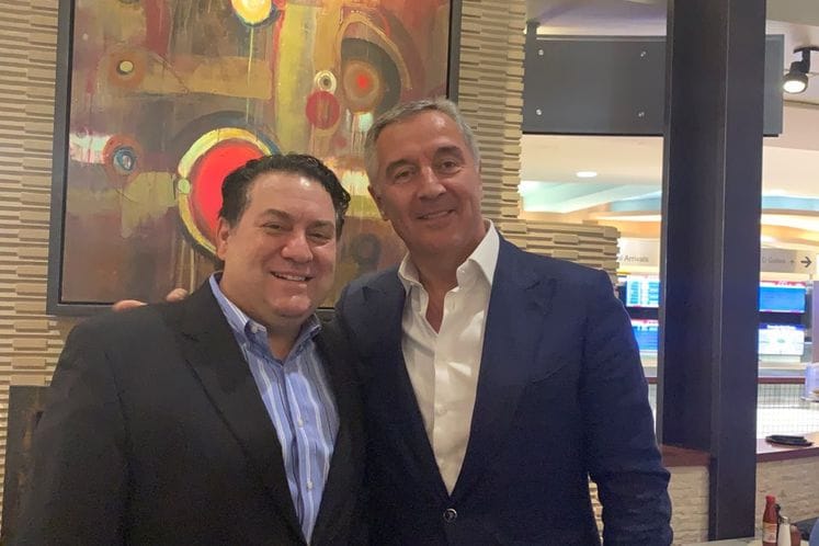 SUSRET DRŽAVNOG TUŽIOCA ARIZONE I PREDSJEDNIKA ĐUKANOVIĆA