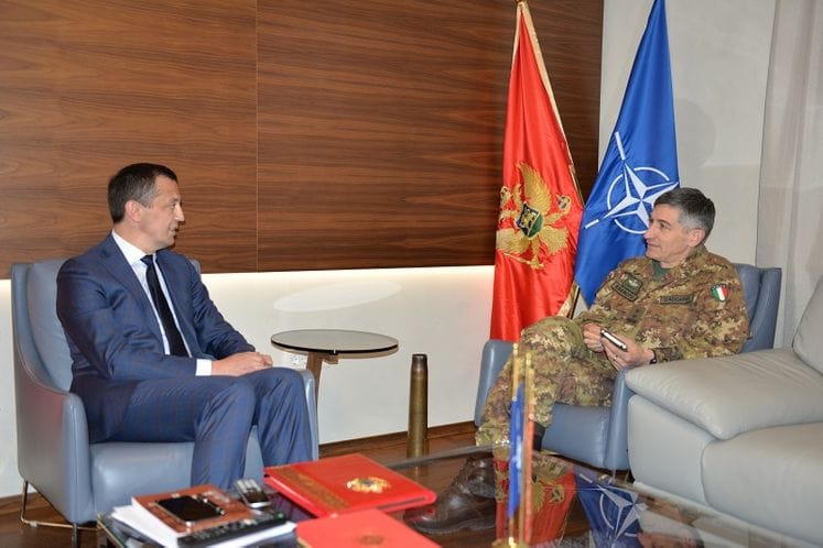 Bošković sa generalom D'adariom: KFOR je najznačaniji faktor stabilnosti regiona