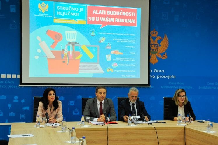 Šehović: Za stručne škole 16 novih programa i preko 600 stipendija