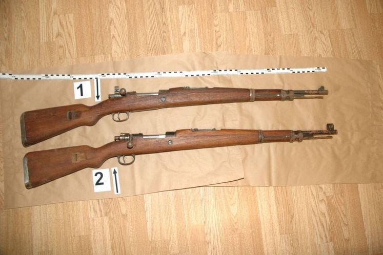 U Baru policija pronašla i oduzela dvije puške; u Podgorici pronađena dva odbačena pištolja