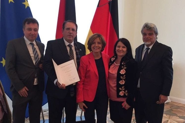 URUČEN ORDEN ČASTI NAŠEM ISTAKNUTOM ISELJENIKU U SR NJEMAČKOJ