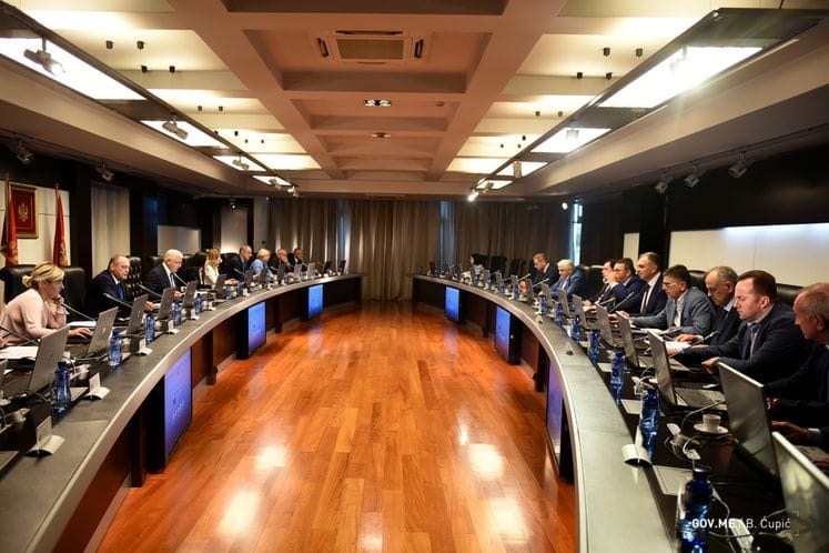 Zasijedao Savjet za privatizaciju i kapitalne projekte: Prodaju se hotel Sidro u Baru i Piva u Plužinama