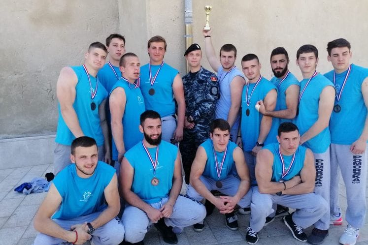 Veslači Srednje pomorske škole osvojili bronzu na jubilarnoj 25. Međunarodnoj veslačkoj regati "Bakar 2019"