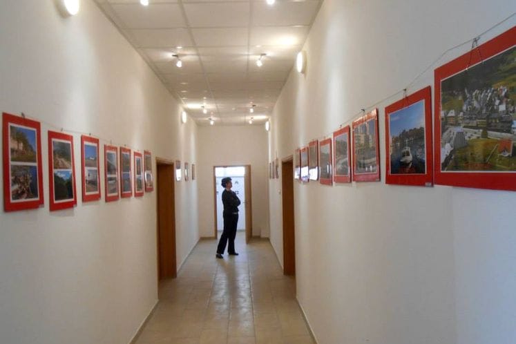 OTVORENA IZLOŽBA FOTOGRAFIJA OPŠTINA I GRADOVA CRNE GORE U DOBOJU