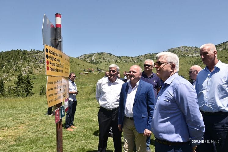 PM Marković visits future ski centre Štedim – Hajla: We invest heavily in development of North, I believe that every citizen of Rožaje sees what we are doing
