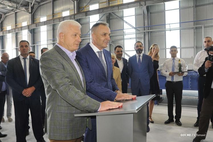 Premijer Duško Marković otvorio u Uniprom KAP-u fabriku silumina: Svaki novi proizvod korak je ka novom radnom mjestu
