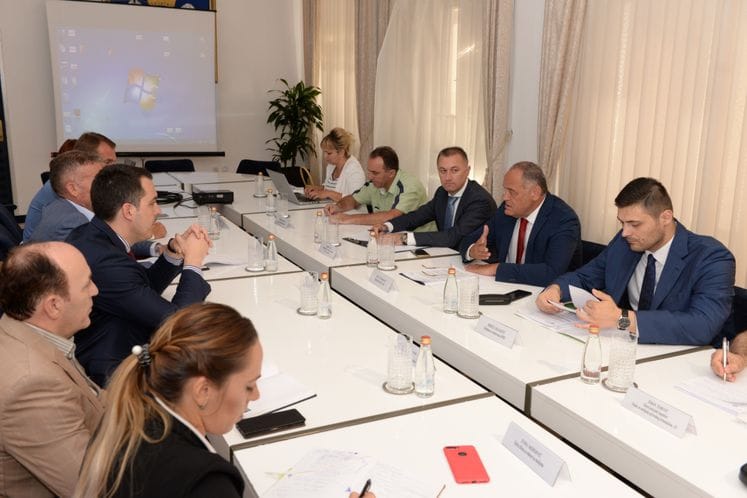 Potpredsjednik Simović i gradonačelnik Vuković najavili odlučnu borbu protiv nelegalne eksploatacije na Morači