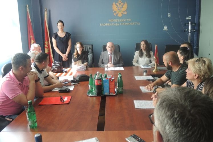 Potpisani ugovori sa predstavnicima NVO kojima su dodijeljena sredstva za projekte/programe shodno prethodno raspisanim javnim konkursim