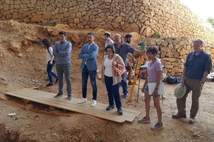 Ministar Bogdanović - ambasadorka Rajnke: Arheološka istraživanja Crvene stijene pokazatelj dobre saradnje Crne Gore i SAD