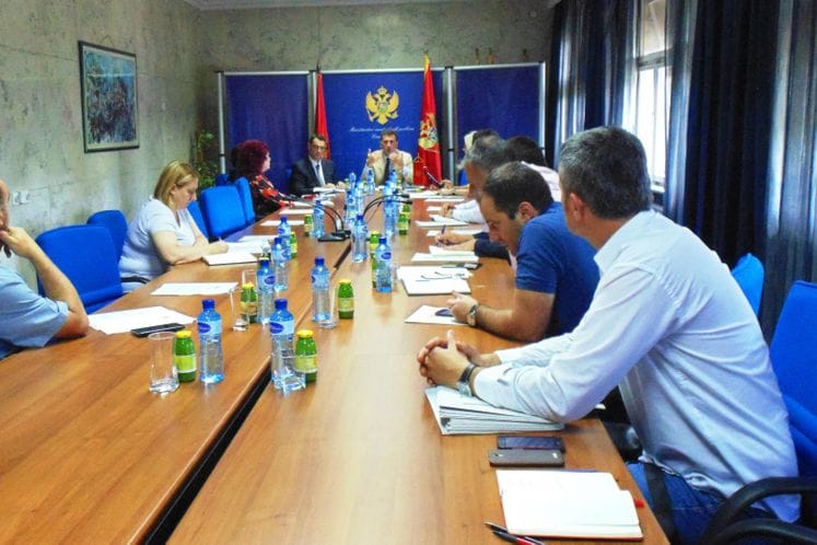 Održan okrugli u okviru javne rasprave o Nacrtu Strategije suzbijanja nasilnog ekstremizma za period 2020-2024.godine i Akcionog plana za 2020.g.