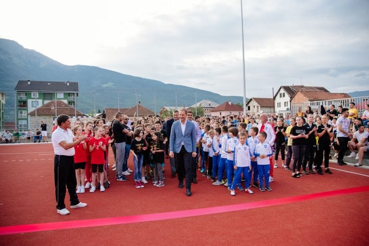 Svečano otvoreni školski tereni u Plavu vrijedni 250 000