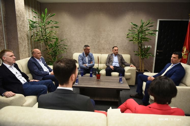 Ministarstvo podržalo FK ,,Sutjesku“ i KK ,,Mornar“