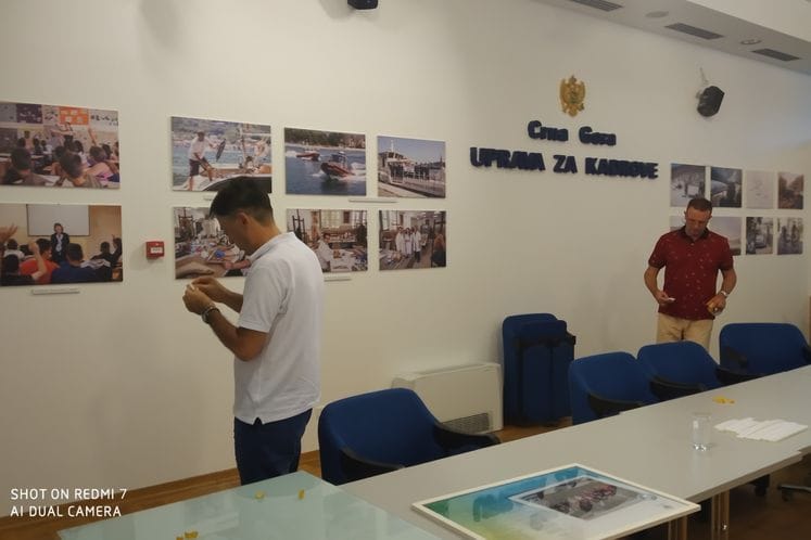 Izložba preuzeta iz Ministarstva kulture, od 08.08.2019. čini stalnu postavku u prostorijama Uprave za kadrove