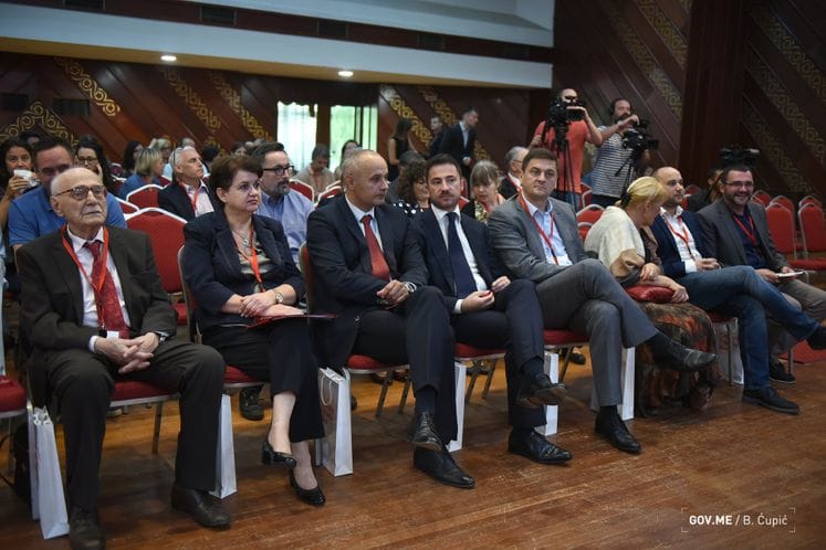 Otvoren naučni simpozijum “Cetinjski filološki dani”.