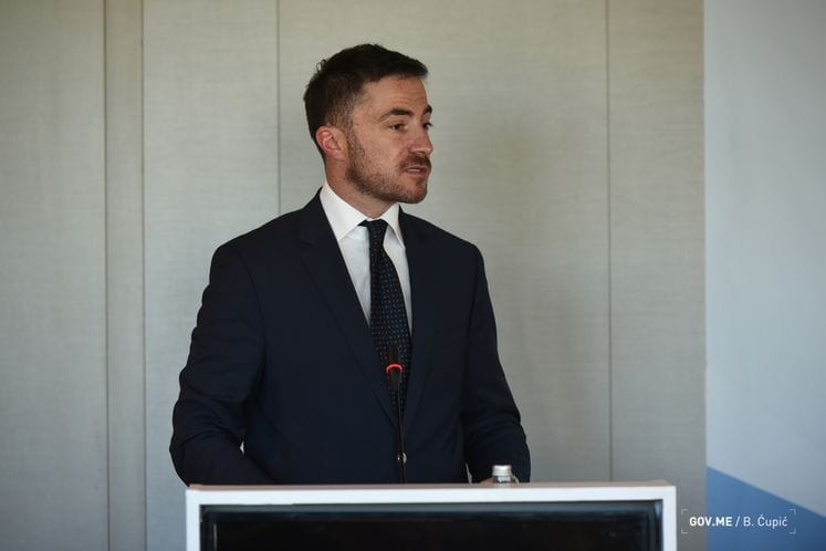 Ministar Bogdanović na konferenciji CRNVO: Sloboda medija znatno određuje i djelovanje civilnog društva