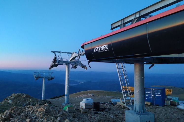 Montaža žičare na ski centru Cmiljača