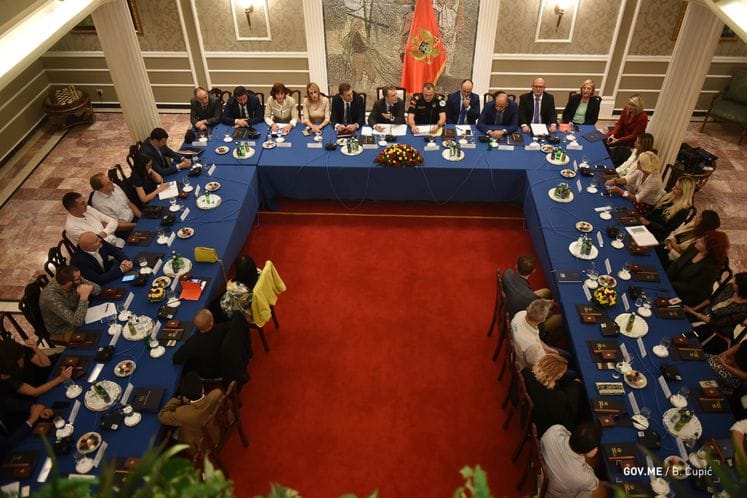 Povodom obilježavanja Dana unutrašnjih poslova, ministar Nuhodžić i pomoćnik direktora Vesko Damjanović organizovali sastanke: Saradnja sa medijima i civilnim sektorom je u interesu građana i doprinosi podizanju svijesti o bezbjednosnim izazovima