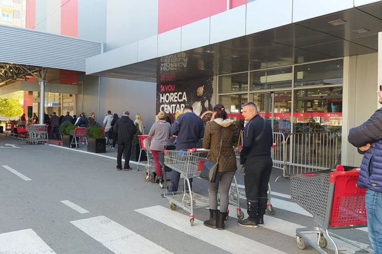 Glavna tržišna inspektorka, Marina Radulović, za Portal CdM: 43 inspektora kontrolisaće poštovanje mjera u trgovinama