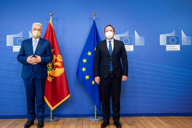 Zdravko Krivokapić - Oliver Varhelji