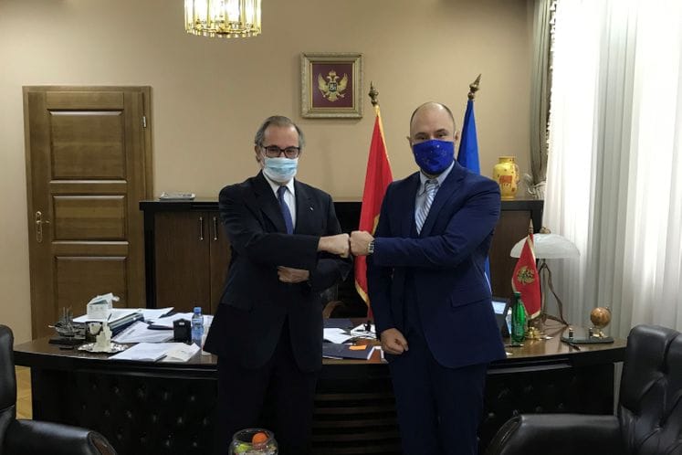 Ministar Radulović na sastanku sa ambasadorom Savelsom: Crna Gora i Argentina će nastaviti da njeguju prijateljske odnose