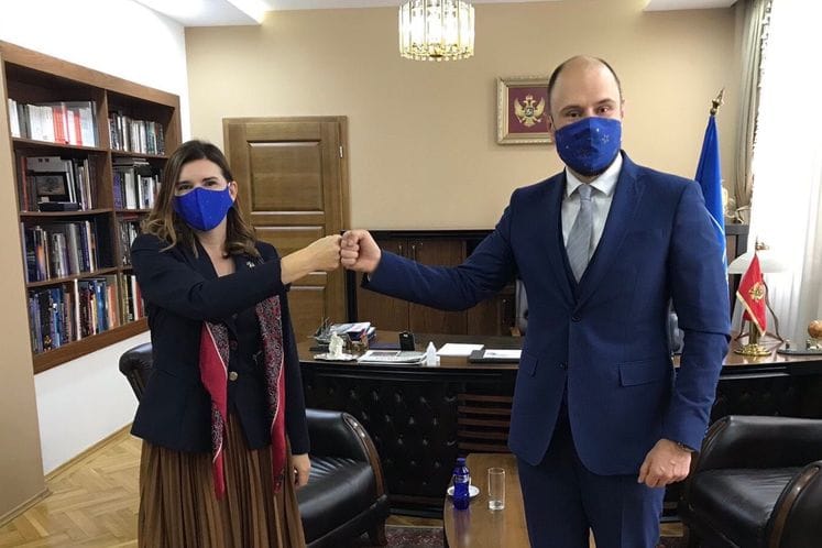 Ministar Radulović razgovarao sa ambasadorkom Popom: Crna Gora posvećena intenziviranju dijaloga sa Evropskom unijom