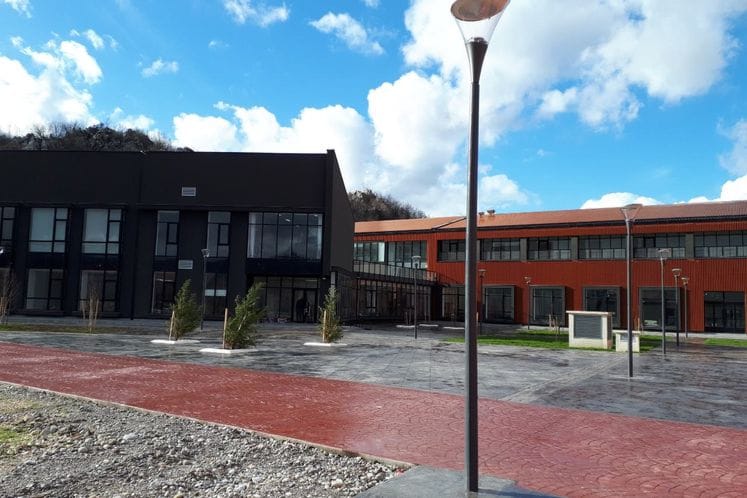 Facility of Fine Arts Faculty obtains use permit