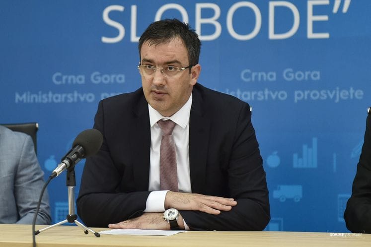 Oko 200 000 eura ulaganja u škole u Petnjici