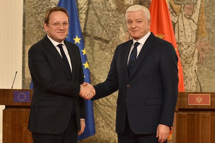 Premijer Marković i evropski komesar za proširenje Varhelji: Kohezija svih segmenata društva uslov za uspješan nastavak integracije u EU