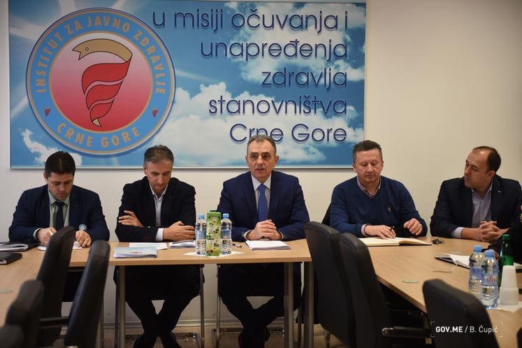 Visok nivo rizika od obolijevanja koronavirusom u Crnoj Gori