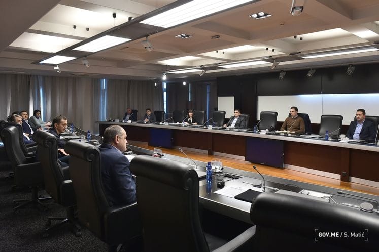 NKT za zarazne bolesti donijelo novu mjeru: zbog današnjih okupljanja u vjerskim objektima – obredi bez prisustva građana