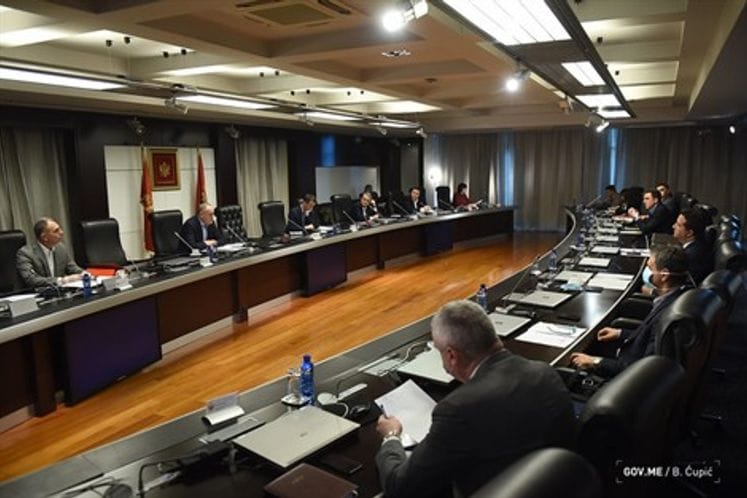 NKT odlučilo: zabrana napuštanja mjesta stanovanja radnim danom noću, subotom popodne i nedjeljom cio dan