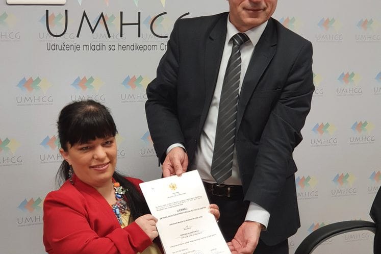 Ministar Purišić uručio licencu Udruženju mladih sa hendikepom Crne Gore
