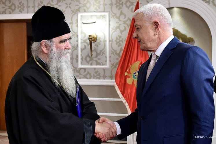 Vlada obezbjeđuje ambijent za uspješne pregovore ekspertskih timova, i ne komentariše njihovu strukturu