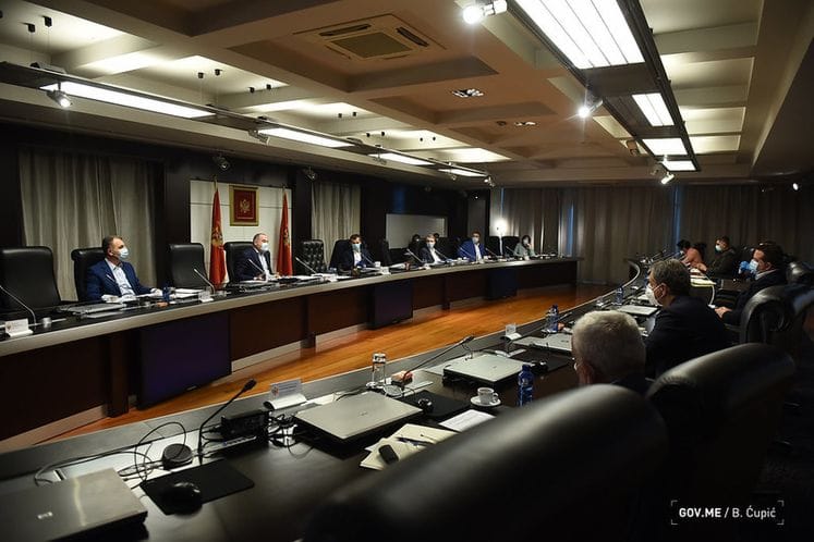 NKT: Zabrana izlaska svim danima od 23:00, prodavnice kojima je omogućen rad mogu biti otvorene od 07:00 do 22:00