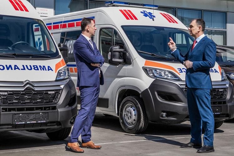 Zdravstvenim ustanovama isporučena tri vozila za prevoz pacijenata oboljelih od koronavirusa