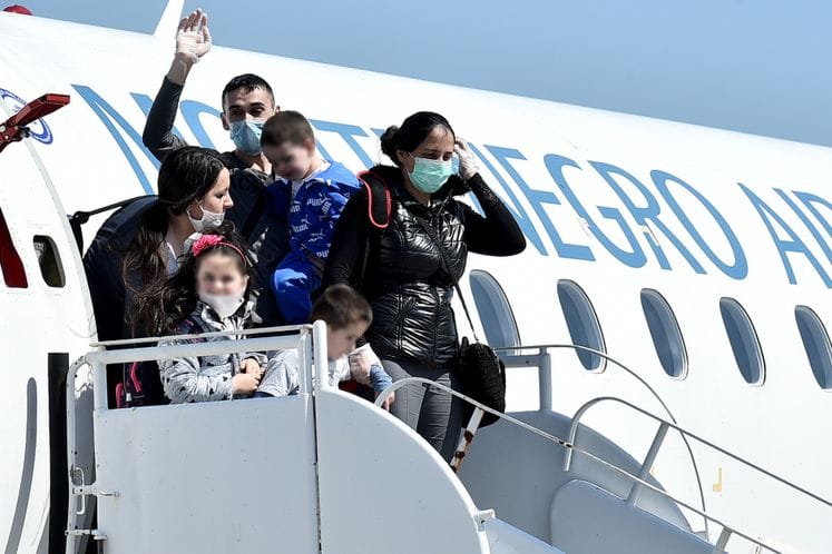 Zajedničko saopštenje MUP-a CG i Delegacije EU u CG: Zajedno smo iz Crne Gore vratili više od 1.000 državljana EU kućama