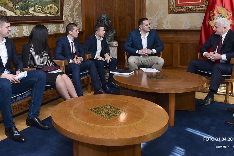 Premijer Marković čestitao Dan studenata: Vlada će obezbijediti bolje uslove studiranja i više šansi za zapošljavanje