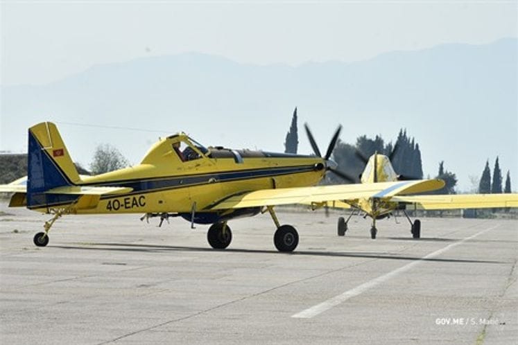 Three Montenegrin firefighting aircrafts are engaged in fire extinguishing in BiH Three Montenegrin firefighting aircrafts are engaged in fire extinguishing in BiH