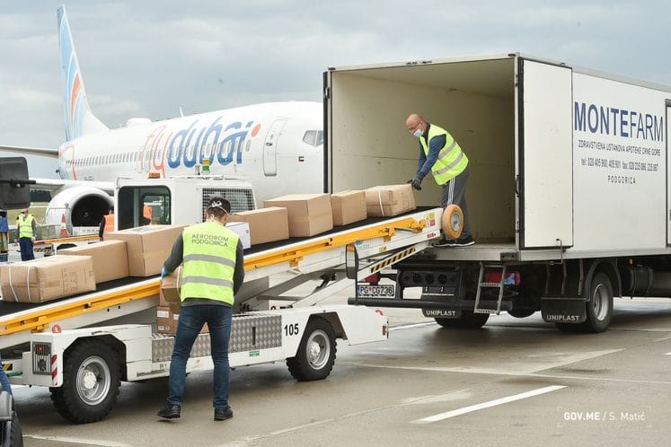 U Podgorici novi kontigent medicinske pomoći donacija Džeka Maa i Petrosa Statisa