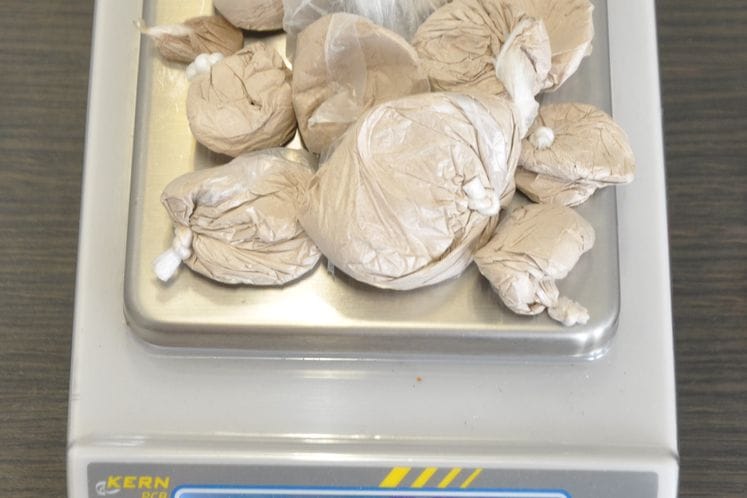 Uhapšena osoba osumnjičena za uličnu prodaju narkotika