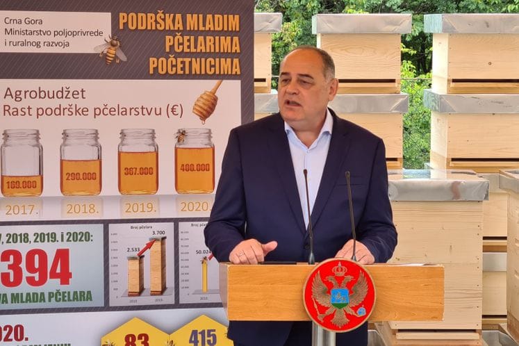 Potpredsjednik Simović: Ohrabrujući trend interesovanja mladih za pčelarstvo