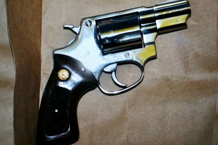 U Tuzima privedeno 16 lica, jedno lišeno slobode zbog revolvera u ilegalnom posjedu