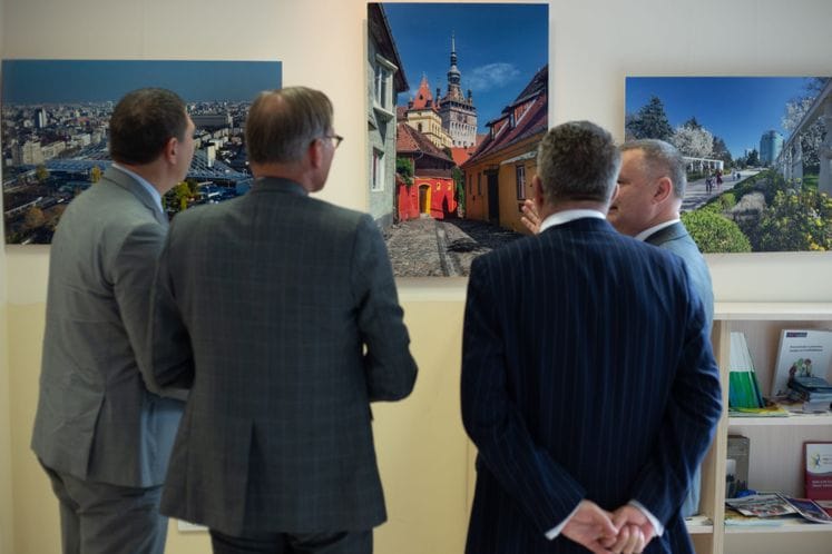 Glavni pregovarač Drljević otvorio izložbu fotografija „Otkrij Rumuniju“ u EU info centru