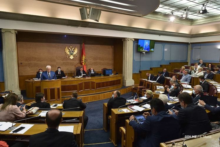 Predsjednik Marković na Premijerskom satu: Poresko opterećenje rada u CG je na nivou prosjeka EU, Vlada stvara uslove za povećanje životnog standarda građana