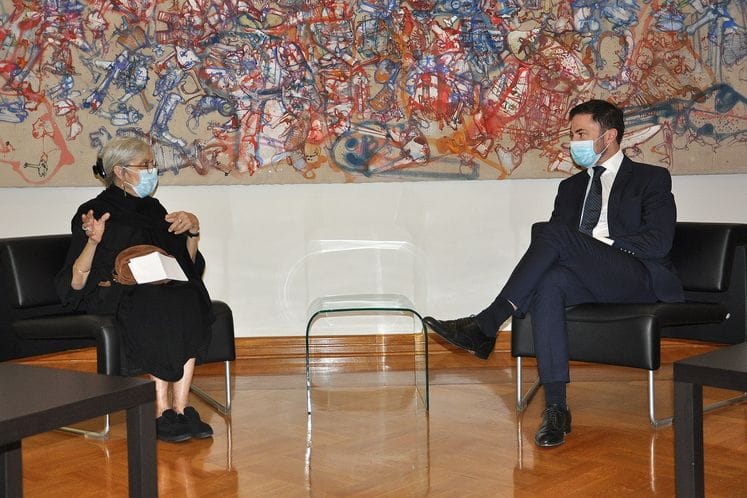 Ministar Bogdanović sa ambasadorkom Davije: Medijska pismenost od ključnog značaja u kontekstu aktuelne situacije u Crnoj Gori