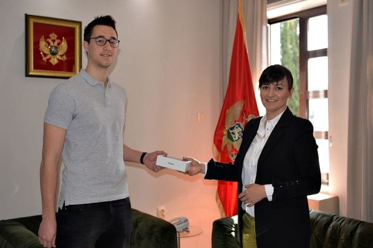 Srednjoškolci kreirali aplikaciju za Ministarstvo odbrane