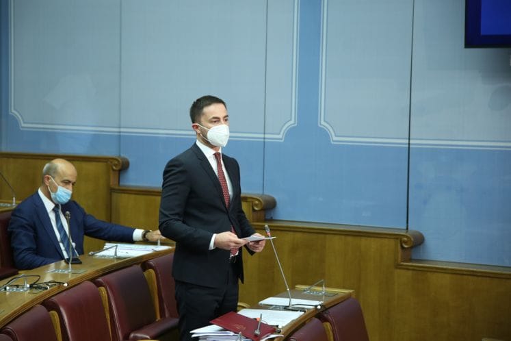 Ministar Bogdanović u Skupštini predstavio nove medijske zakone: Crna Gora pokazala predanost i poseban osjećaj za oblast slobode medija