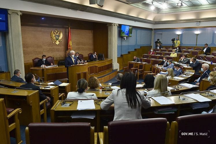 Premijer Duško Marković, Premijerski sat: Prošlog mjeseca započeo je rad na izradi strateškog dokumentačiji je jedan od ciljeva rješavanje stambenog pitanja mladih i stručnih ljudi